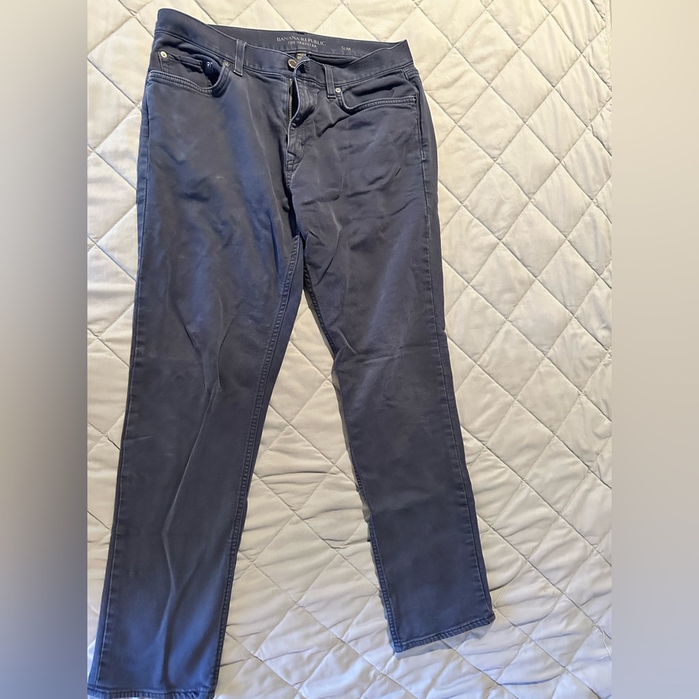 Banana Republic Traveler Jeans (33 x 32) flex Fit Navy Blue Stylish Comfort!